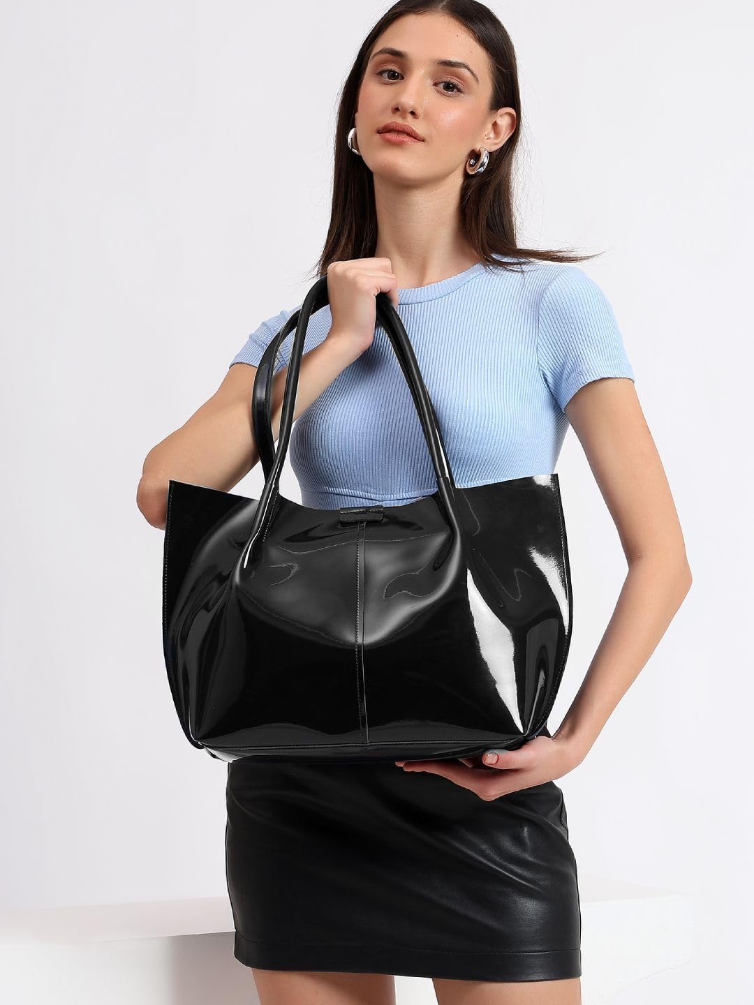 Velmora Large Tote Bag for Women – Spacious Shoulder Handbag