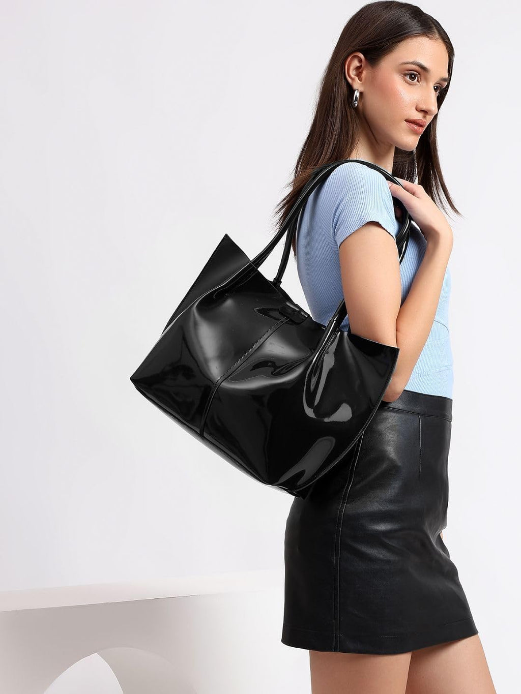 Velmora Large Tote Bag for Women – Spacious Shoulder Handbag